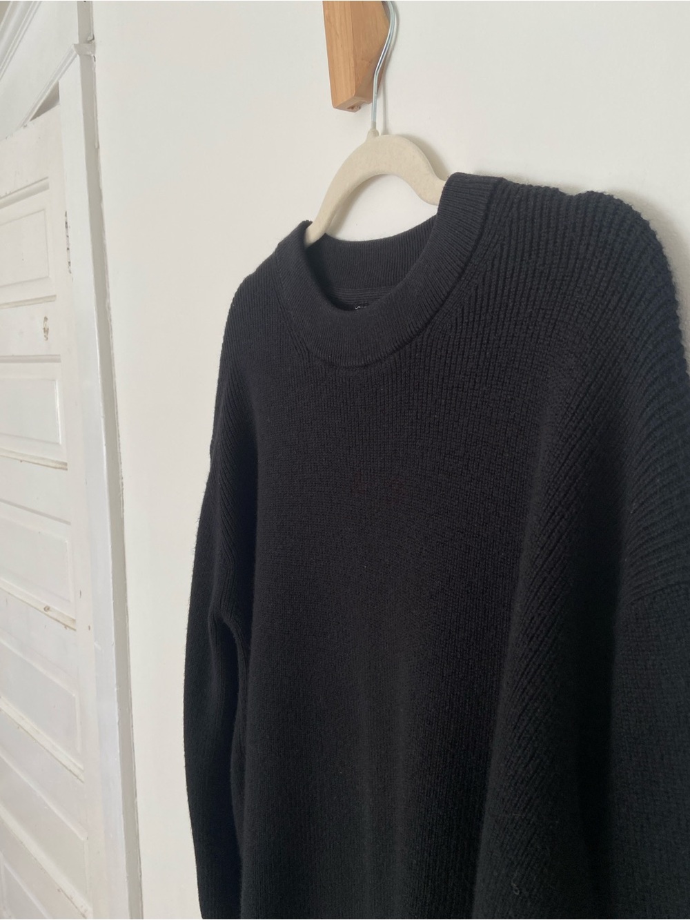 Lululemon Merino Wool Blend Ribbed Crewneck Sweater Black size 12 - Picture 8 of 13
